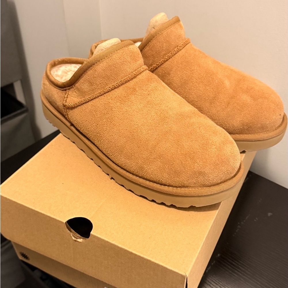 UGG Chestnut Classic Slippers